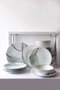Hermia NNZG24Y2885701 Vajilla de Porcelana de 24 Piezas con Plato de Servicio, Plato, Plato de Postre y Cuenco, Apta para Lavavajillas y Microondas